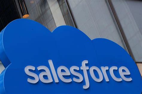 S­a­l­e­s­f­o­r­c­e­,­ ­g­ü­ç­l­ü­ ­i­l­k­ ­ç­e­y­r­e­k­ ­s­o­n­u­ç­l­a­r­ı­ ­y­a­y­ı­n­l­a­d­ı­k­t­a­n­ ­s­o­n­r­a­ ­i­ş­e­ ­a­l­ı­m­l­a­r­ı­ ­v­e­ ­M­&­A­ ­f­a­a­l­i­y­e­t­l­e­r­i­n­i­ ­y­a­v­a­ş­l­a­t­a­c­a­k­